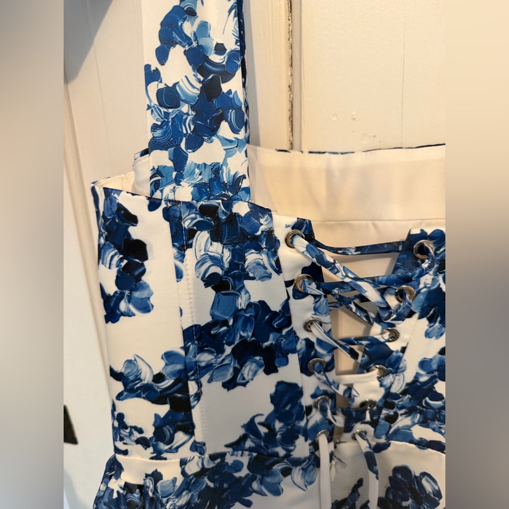 Milla Ravishing blue hydrangea corset maxi dress, Garden of Eden - Picture 7 of 14